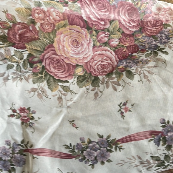 Window decor - Picture 3 of 3